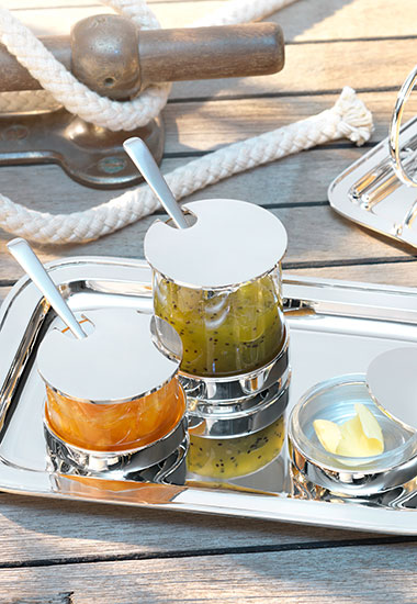 **Stilvolle Tischaccessoires** für ein harmonisches Ambiente.
